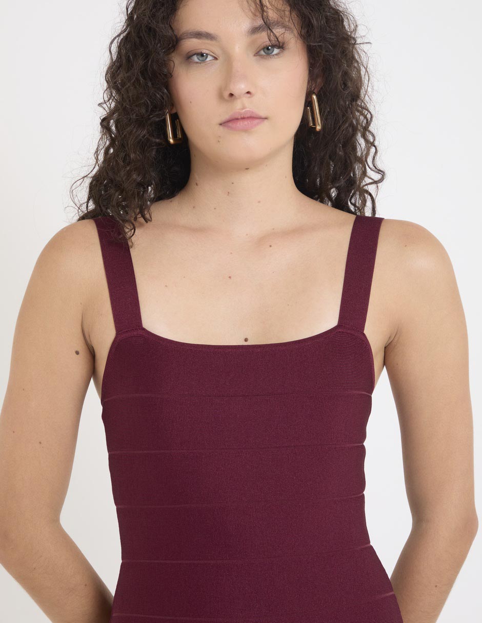 Vestido corto de fiesta escote Cuadrado