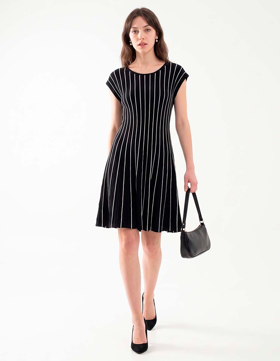 Vestido corto casual para mujer 3